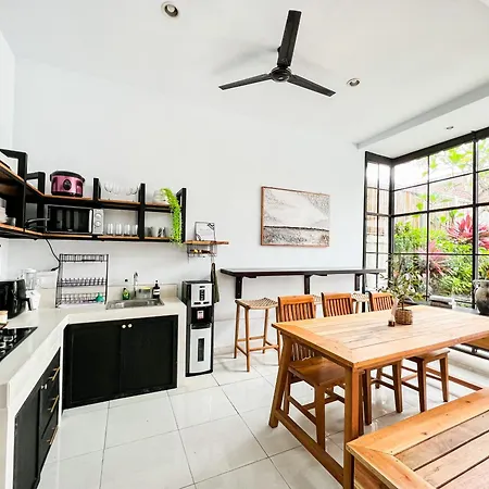 Island Boy Guesthouse I Prime Location In Canggu